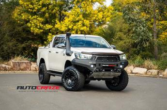 TOYOTA HILUX 4WD HOLESHOT XD SATIN BLACK